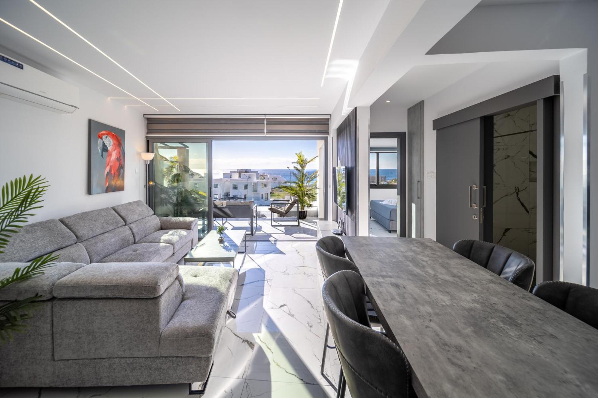 Hiddengems Residences 202 - The Lxr Penthouse - Pool & Steps To