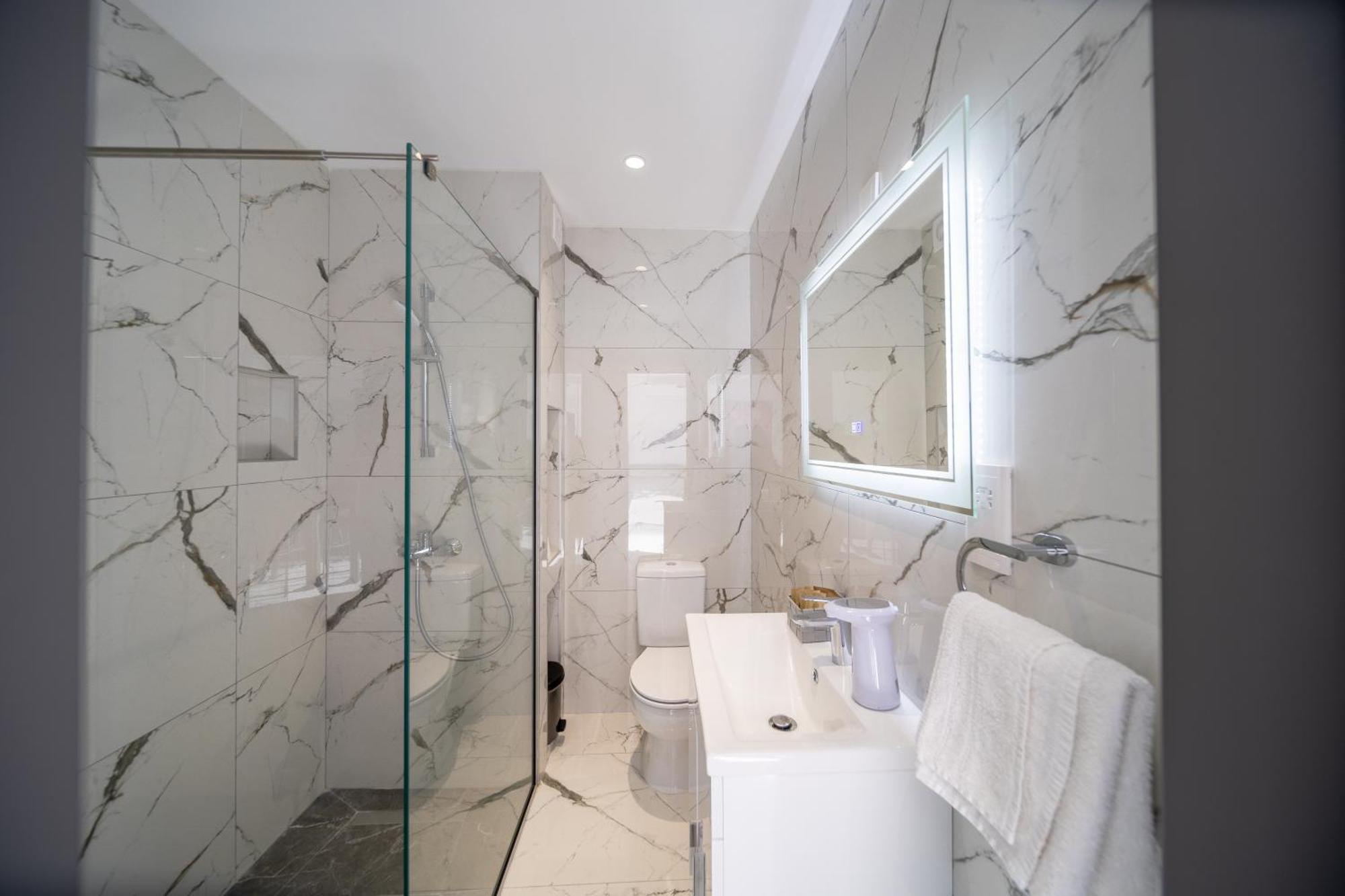 Appartement Hiddengems Residences 202 - The Lxr Penthouse - Pool & Steps To